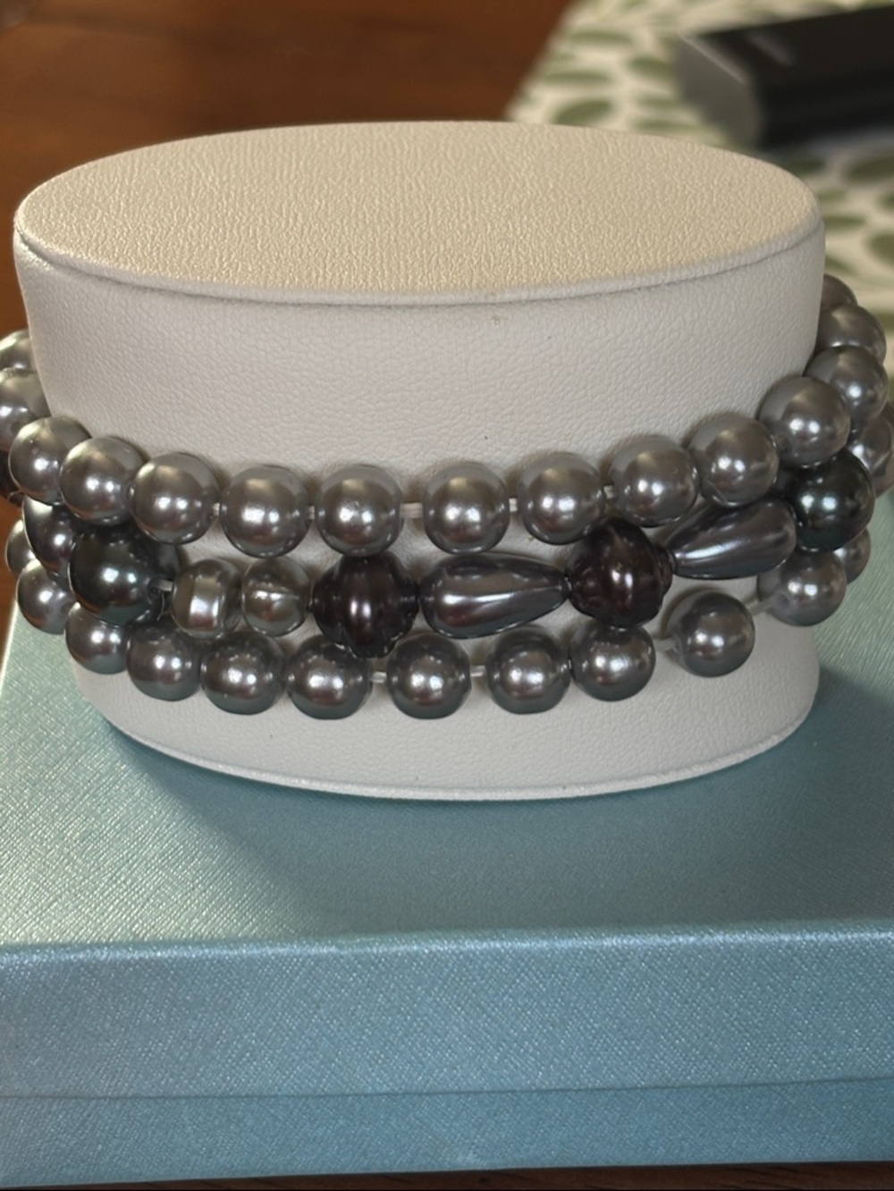 Source Unknown Gunmetal Gray Multi-Strand Pearl Bracelet